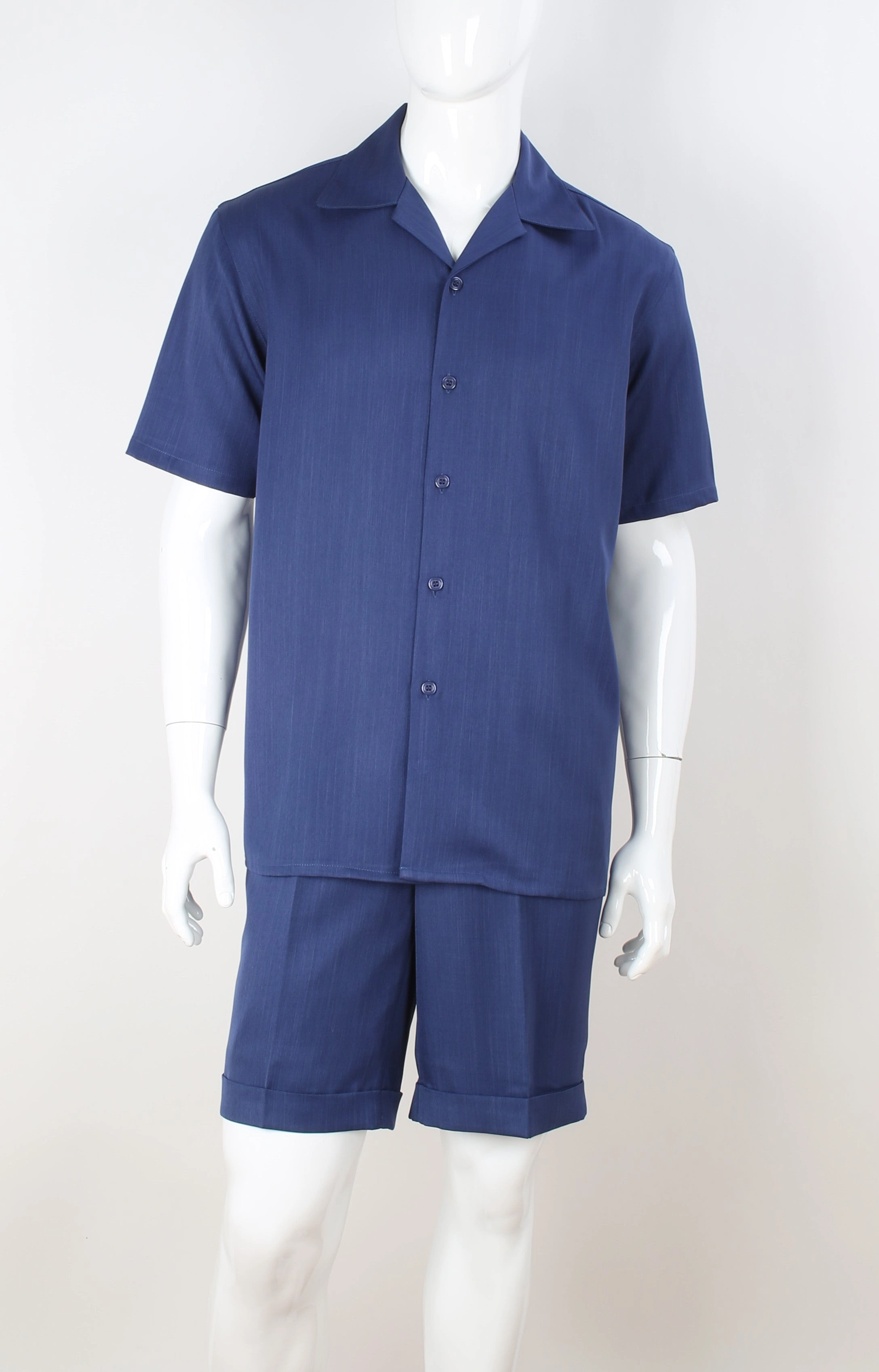 ¡Conjunto de shorts y camisa azul marino, Royal Diamond! Elegancia casual para el hombre moderno. ¡Un look completo y fresco!